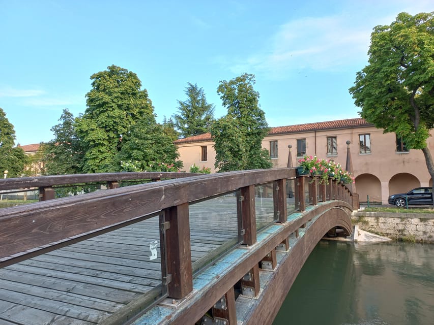 Treviso Small-Group Walking Tour: Top Sights & Hidden Gems - Knights, symbols, and the first quiet corners