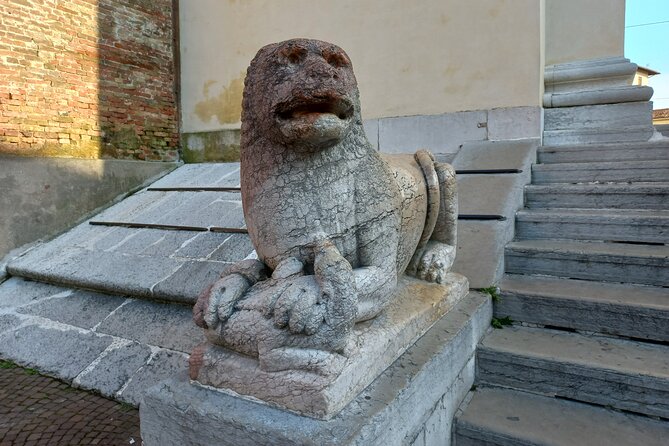 Treviso Small-Group Walking Tour: Top Sights & Hidden Gems - Porta San Tomaso and Treviso’s old defenses