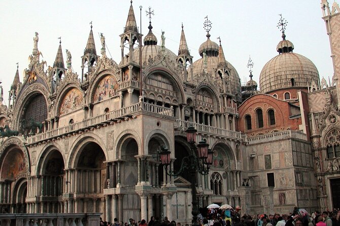 Unusual Perspectives of St Mark's Basilica & optional Pala d'Oro - What the $59 price buys you