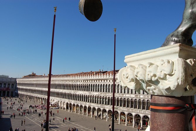 Unusual Perspectives of St Mark's Basilica & optional Pala d'Oro - Meeting under the Clock Tower