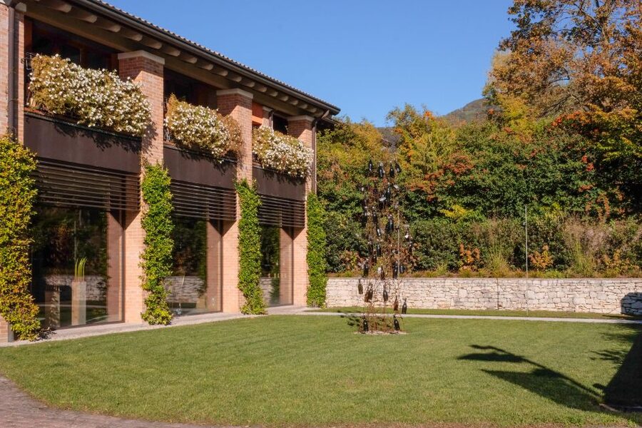 Valdobbiadene: Prosecco tasting where Art meets Wine - Why the art changes the feel of this Prosecco visit