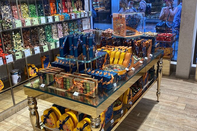 Venchi Rialto: Chocolate Tasting Experience in Venice - What the $69.41 price really buys