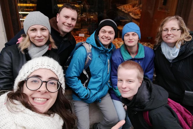 Venetian Cicchetti Street Food and Sightseeing Walking Tour - What the guides add to the experience