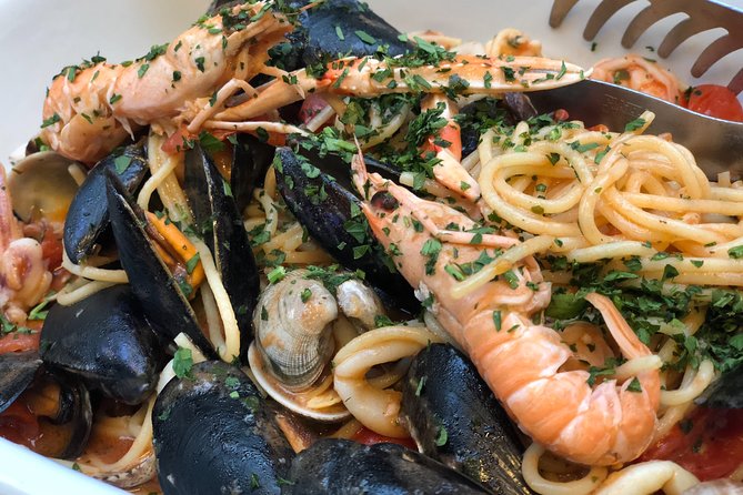 Venetian Food and Wine Tour with a Local - Campo dei Mori and the quieter Venetian streets