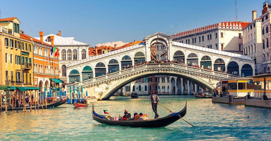 Venezia Audioguide - TravelMate app for your smartphone - Three years of access changes the value