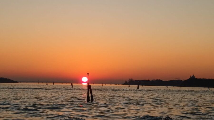 Venezia:Tour con aperitivo al tramonto - The ghebo stop, prosecco, and sunset