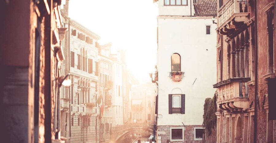 Venice: 1.5-Hour Wandering Around the City - Marco Polo’s House and the Malibran Theatre