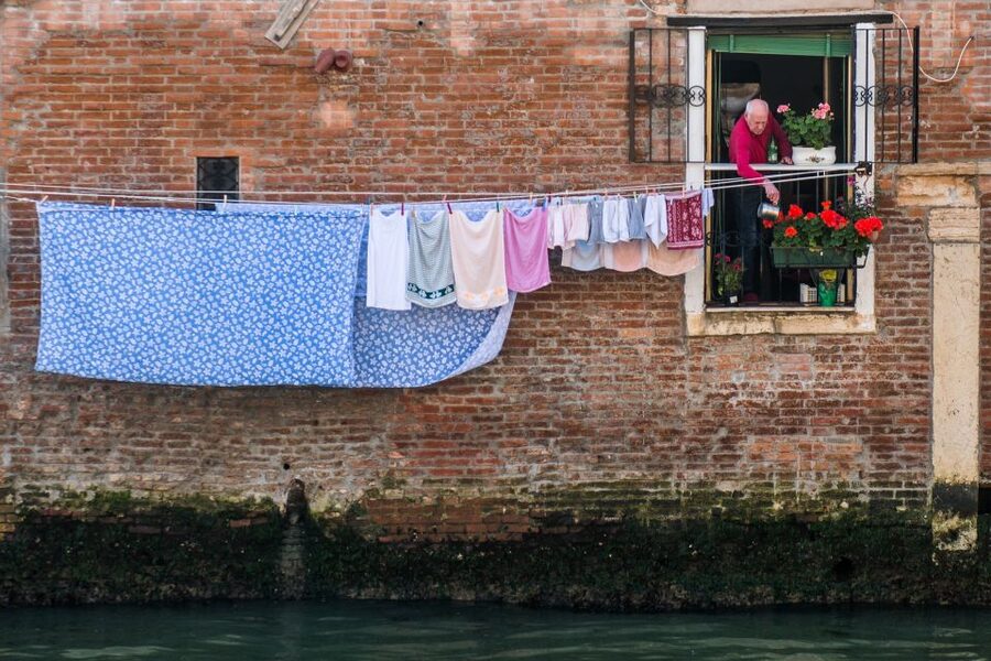Venice: 2-Hour Private Photo Walk - Finding Venice away from the packed routes