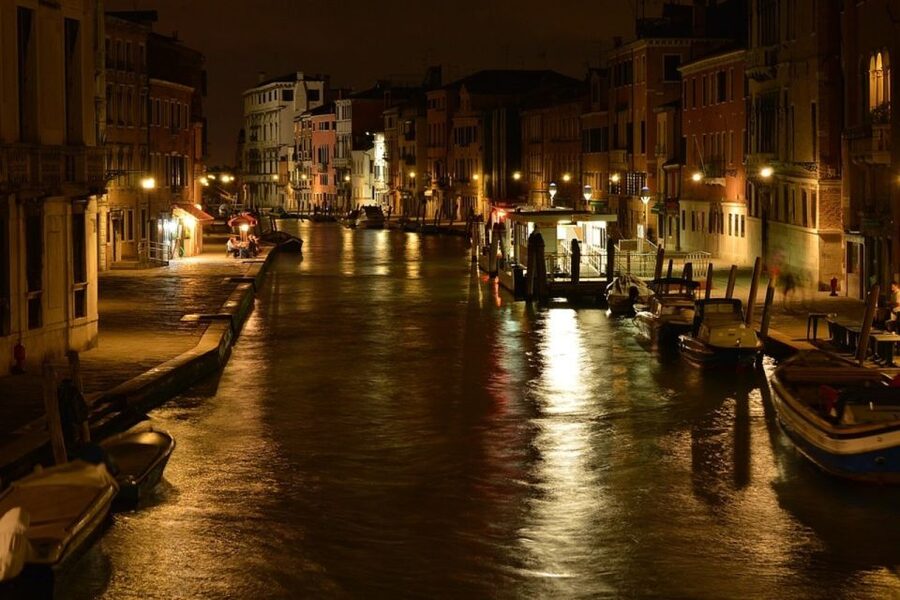 Venice: 2-Hour Private Walking Tour at Night - Key points to know before you book