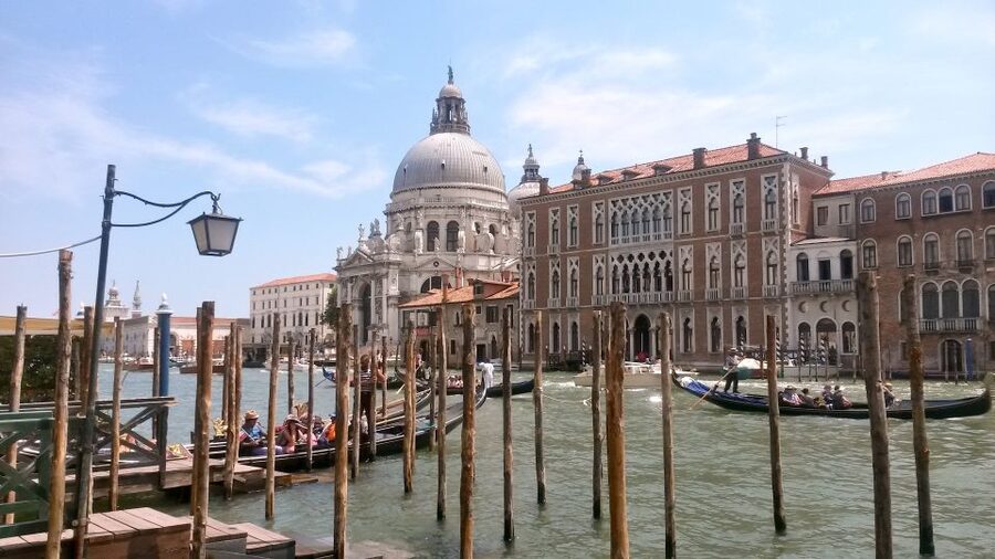 Venice: 30 min Gondola Ride on the Grand Canal with Guide - Is $163.13 per person a fair price?