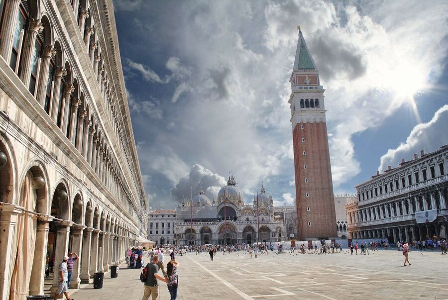 Venice: 4-Hour City Tour with Doge's Palace & Basilica Visit - Starting behind St. Mark’s Square
