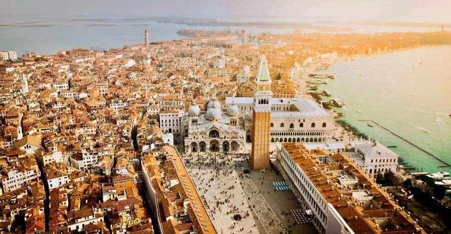 Venice: 4-Hour City Tour with Doge's Palace & Basilica Visit - Santi Giovanni e Paolo and the Colleoni monument