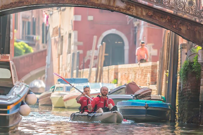 Venice: 60' Quick Kayak Tour with guide - Who will get the most from this one-hour tour