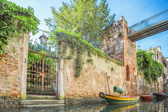 Venice: 60' Quick Kayak Tour with guide - How the price compares with the experience