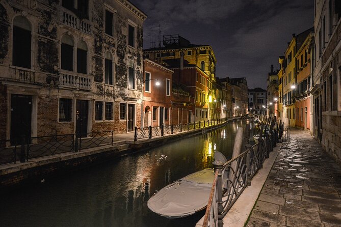 Venice at Sunset: Crimes, Legends and Mysteries - St. Mark’s Square and Venice’s harshest history