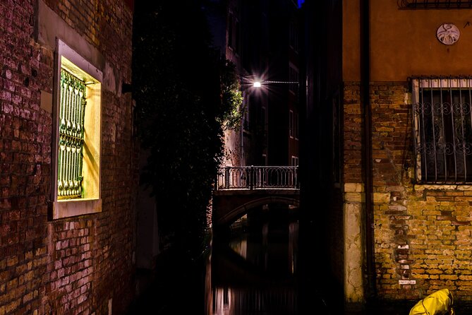Venice at Sunset: Crimes, Legends and Mysteries - Campo San Silvestro and the quieter side of Venice