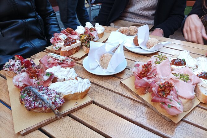 Venice Bacaro Food Tour: Eat and Drink like a Venetian - Baccalà mantecato and the art of small bites