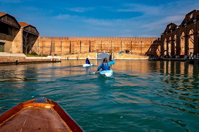 Venice Beginner's Kayak Tour: train & visit the Medieval Arsenal - Why kayaking gives you a different Venice