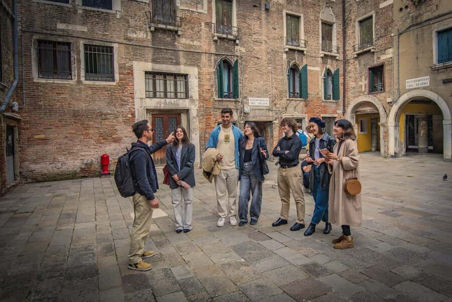 Venice: Byzantine Tour and Skip-the-Line St Mark's Basilica - Key points to know before booking