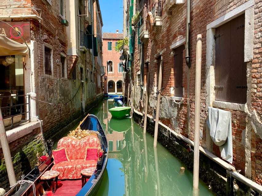Venice: Cicchetti Street Food and Sightseeing Walking Tour - Starting at Campo San Bartolomeo