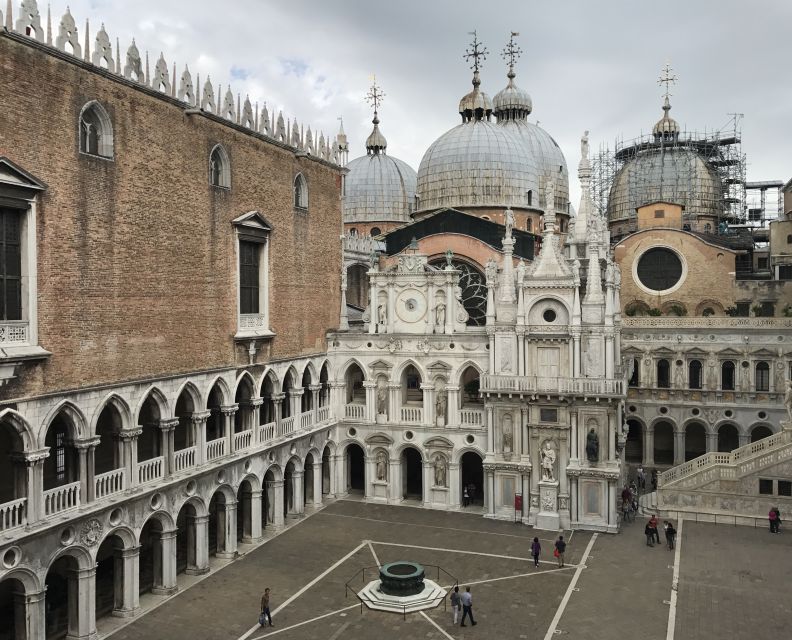 Venice: City Tour and Murano Glass Experience - St. Mark’s Basilica and its golden mosaics