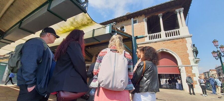 Venice: City Wonders Group Walking Tour with a Local Expert - Key points at a glance