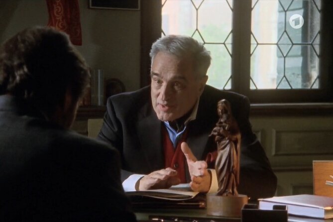Venice Commissario Brunetti and Donna Leon: Walk His Beat - Rosa Salva, San Zanipolo, and Brunetti’s Working World
