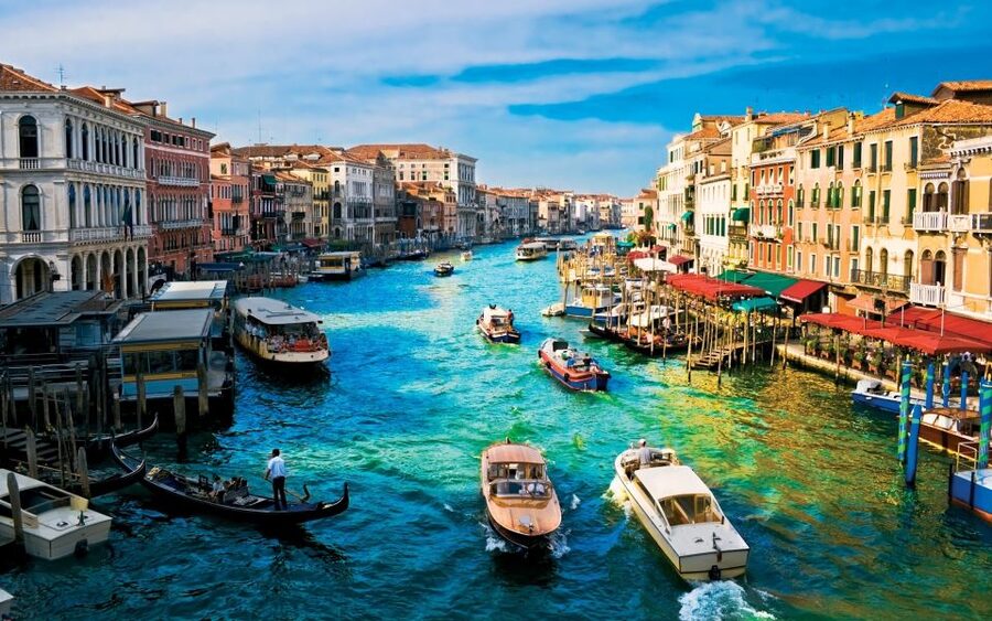 Venice: Day Excursion from Bergamo - Free time for lunch, gondolas, and your own Venice