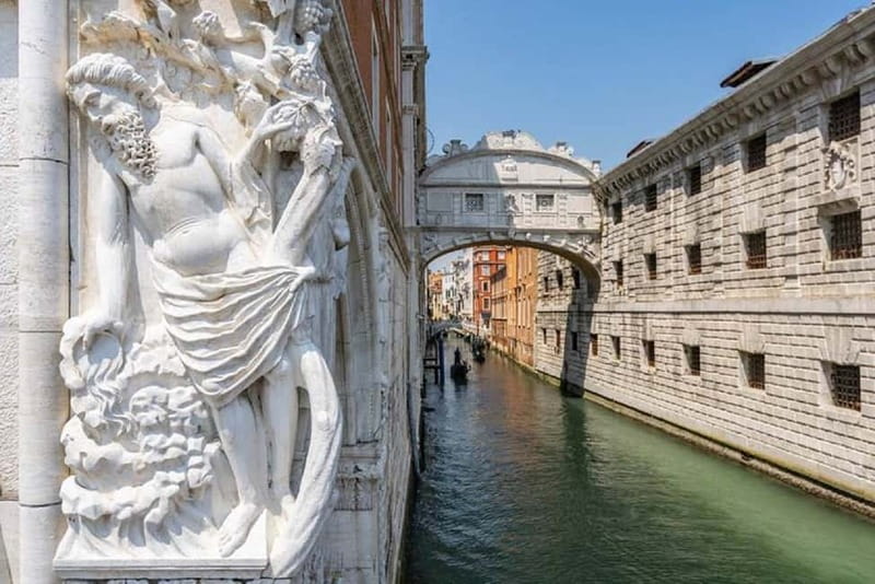 Venice: Doge Palace Guided Tour & Secret Itineraries Option - Key details to know before booking