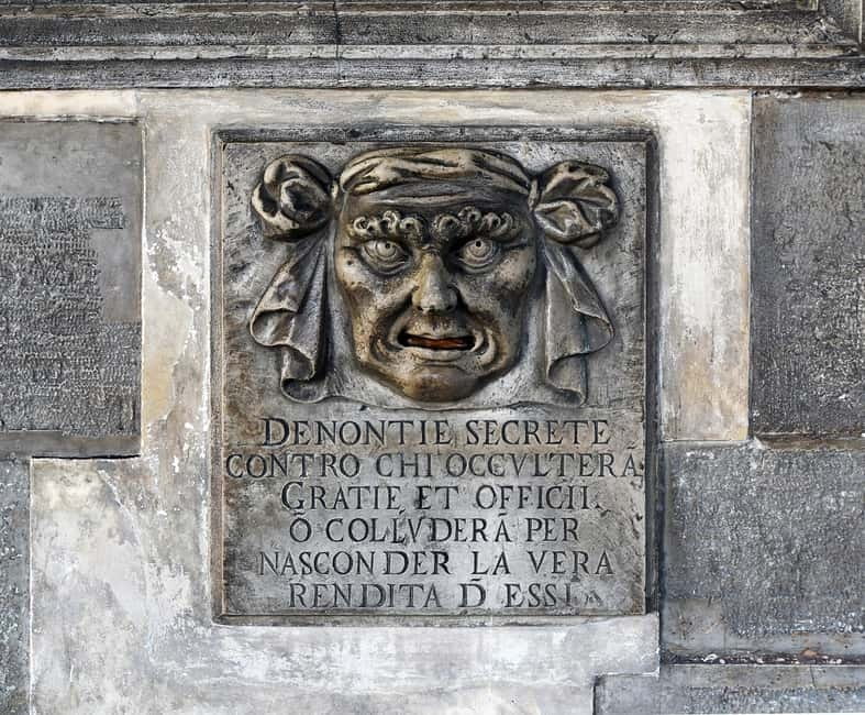 Venice: Doge Palace Guided Tour & Secret Itineraries Option - Royal Palace, Museo Correr, and nearby museums