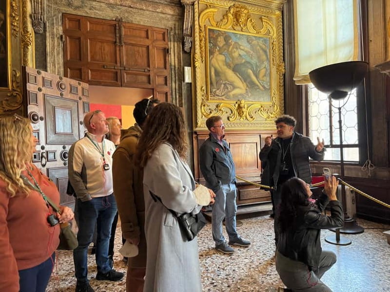 Venice: Doge Palace Guided Tour & Secret Itineraries Option - The Venice History Gallery and VR experience