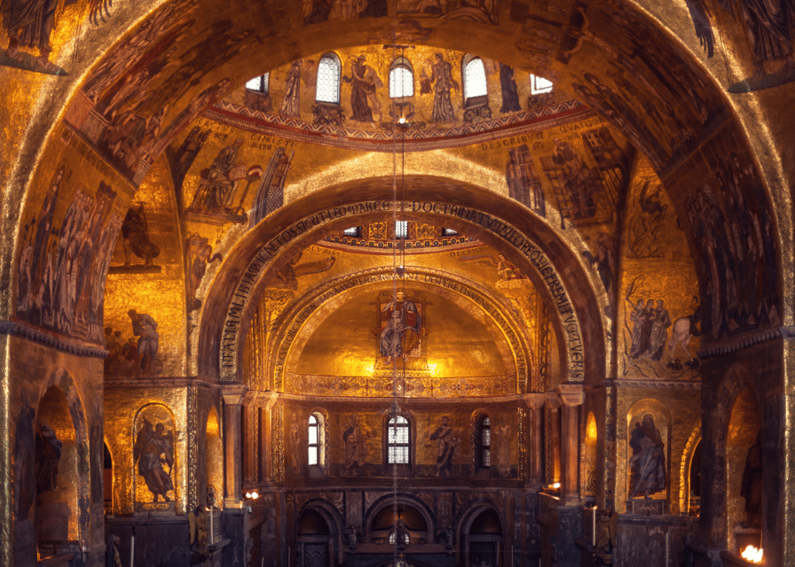 Venice: Doge’s Palace and Basilica Roman Empire Guided Tour - Why the ambassador story works in Venice