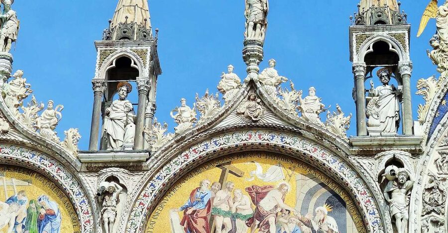 Venice: Doge's Palace and Basilica Tour with Gondola Ride - The Basilica Museum and Terrace