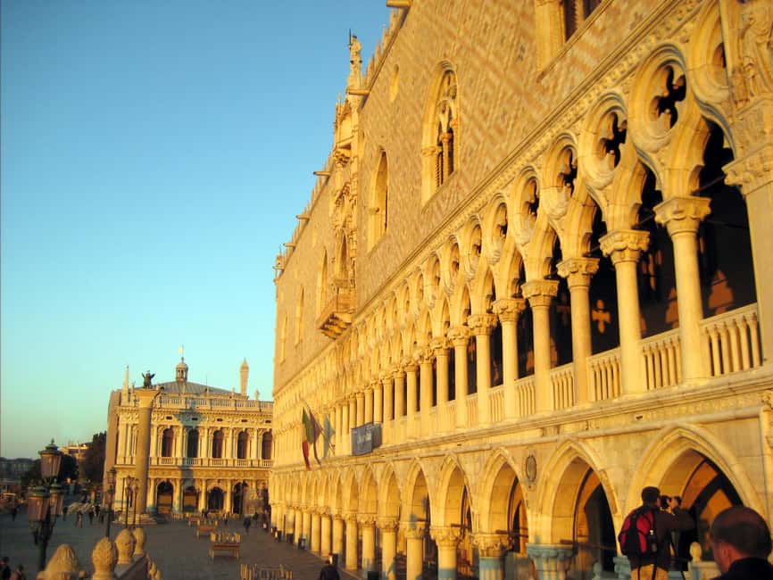 Venice: Doge's Palace and St. Mark's Basilica Guided Tour - St. Mark’s Basilica and its shimmering mosaics