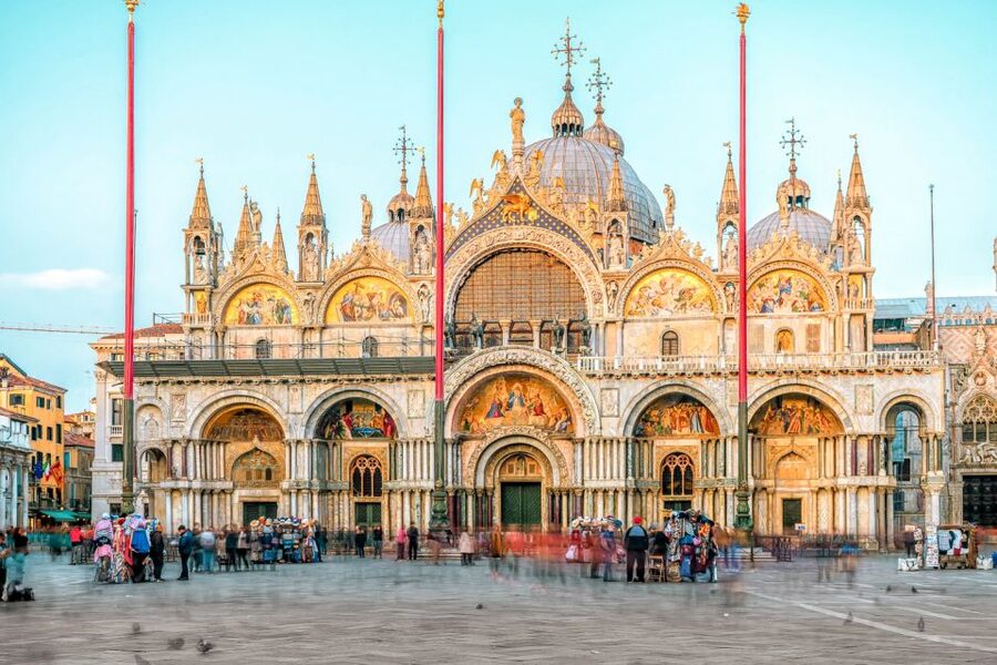 Venice: Doge's Palace and St. Mark's Basilica Tour - Seeing the golden mosaics of St. Mark’s Basilica