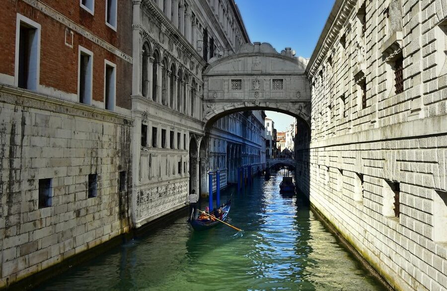Venice: Doge's Palace Guided Tour with Optional Gondola Ride - Who will get the most from this tour?