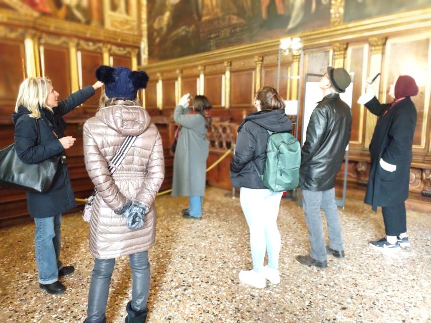 Venice: Doge's Palace Guided Tour with Optional Gondola Ride - The New Prisons and Venice’s harder edge