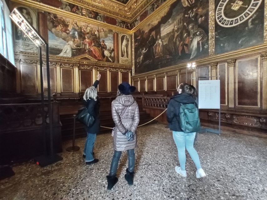 Venice: Doge's Palace Guided Tour with Optional Gondola Ride - Meeting at the winged lion in St. Mark’s Square