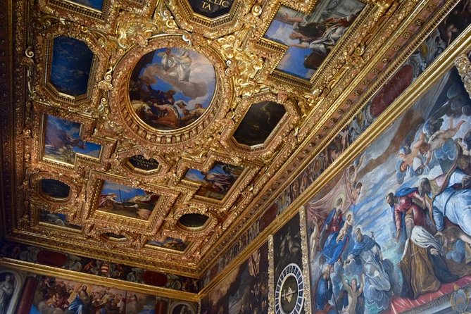 Venice: Doge’s Palace Prisons & Secret Itineraries Guided Tour - Starting in Piazza San Marco