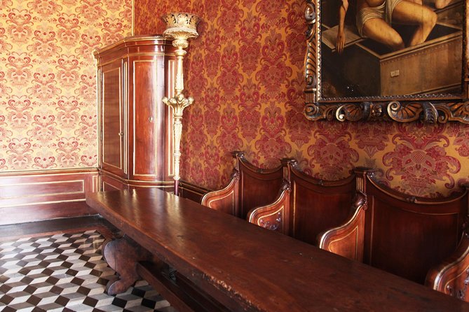 Venice: Doge’s Palace Prisons & Secret Itineraries Guided Tour - How much value do you get for $91.04?