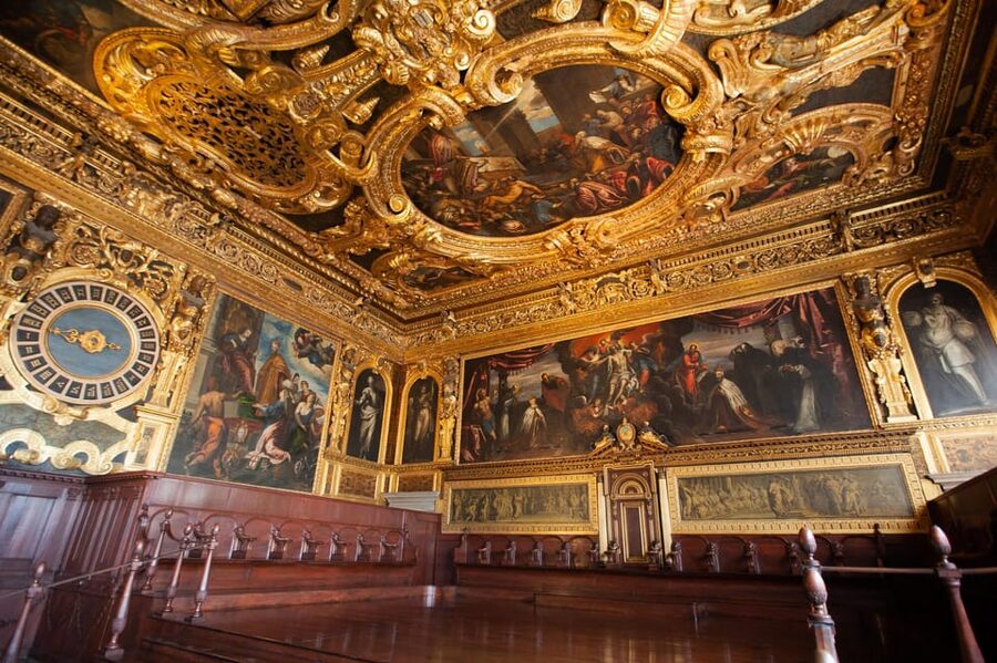 Venice: Doge's Palace Secret Itineraries Guided Tour - Meeting beside the Bridge of Sighs