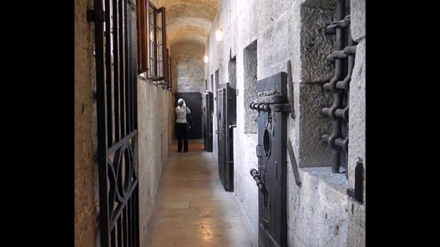 Venice: Doge's Palace Skip-the-Line Guided Tour - Who should book this palace tour?