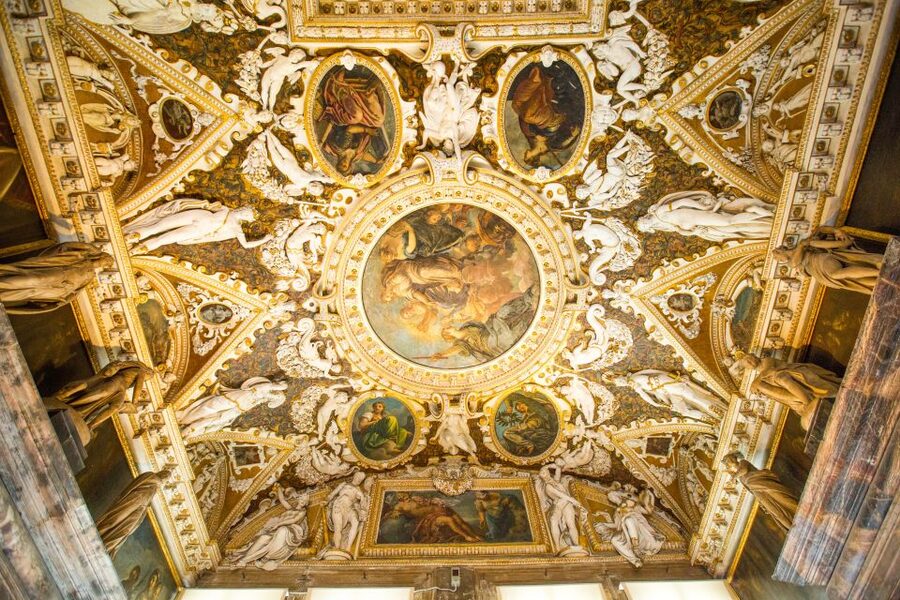 Venice: Doge's Palace Skip-the-Line Tour with Prisons - Tintoretto, Titian, Veronese, and Bellini