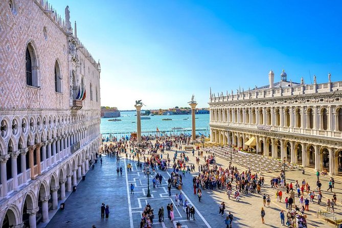Venice Doge's Palace & St. Mark's Semi-Private Tour, Max 6 People - Crossing the Bridge of Sighs