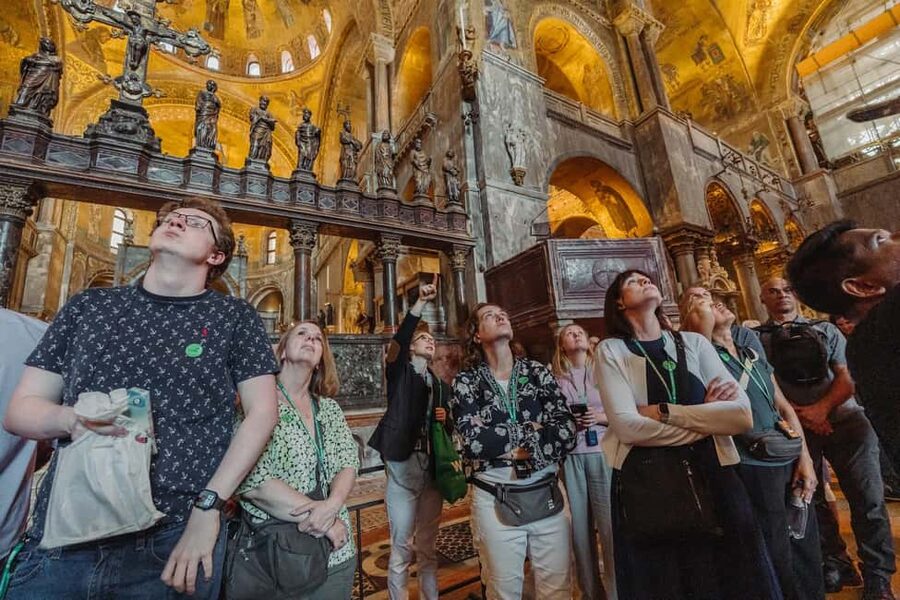 Venice: Doge's Palace & St Mark's Tour with Upgrade Option - The guide is the heart of this experience