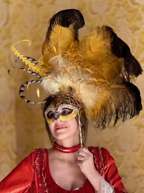 Venice: Dress-Up Experience - Why this playful hour works in Venice
