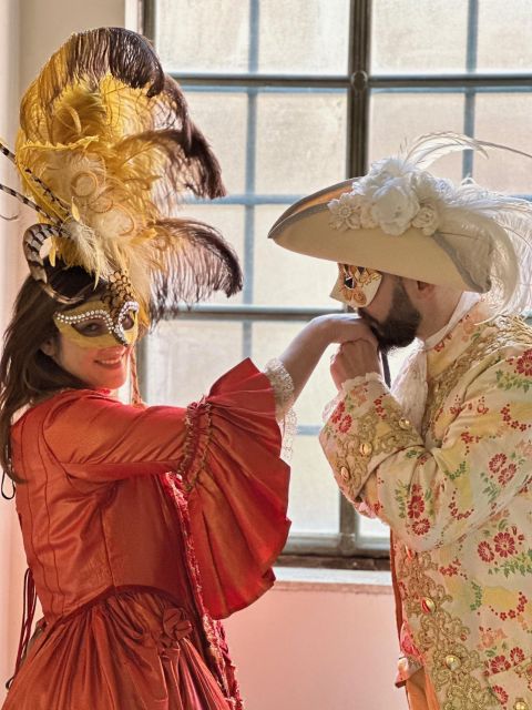 Venice: Dress-Up Experience - Best times, clothing, and practical comfort