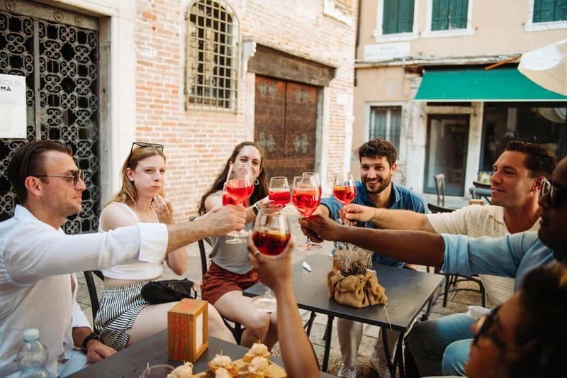 Venice: Eat & Drink Like a Local – Evening Cicchetti Tour - Why cicchetti are a smart way to eat in Venice