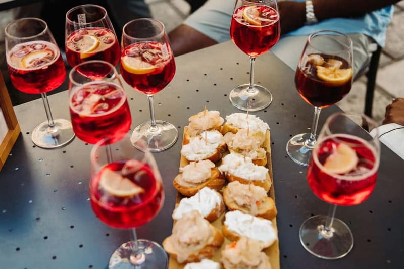Venice: Eat & Drink Like a Local – Evening Cicchetti Tour - Cold cuts and prosecco at Osteria Alla Bifora