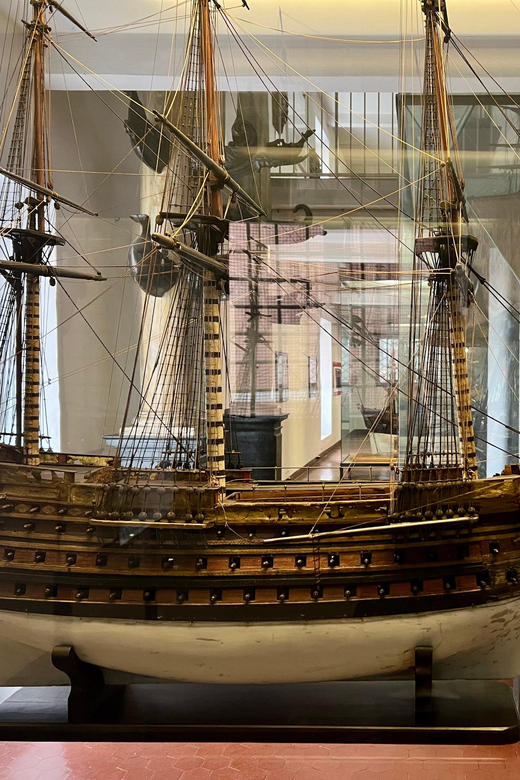 Venice: Entrance Ticket to the Naval Historical Museum - The first galleries: boats and Venetian identity